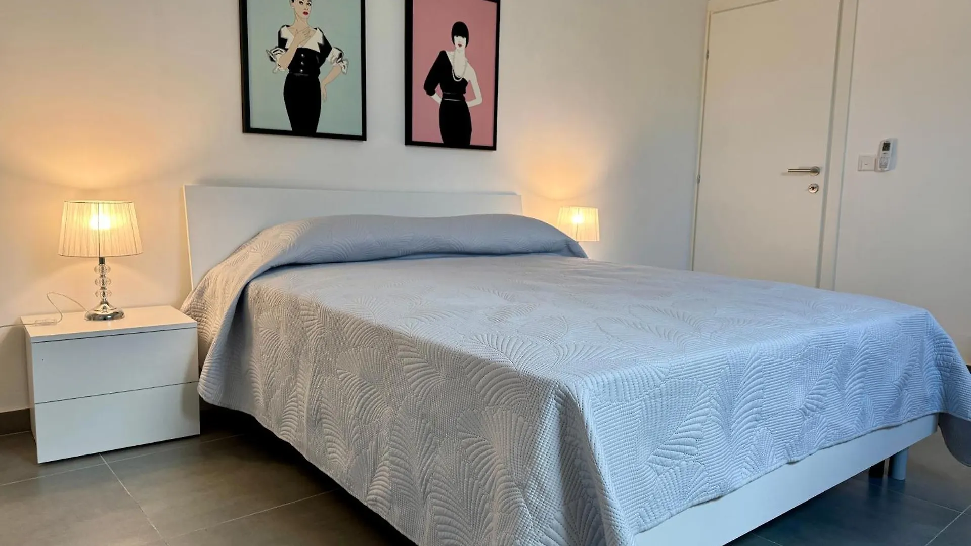 Stylish Boutique Duplex Apartment Home - Orange - 2 Double Bedrooms Hamrun