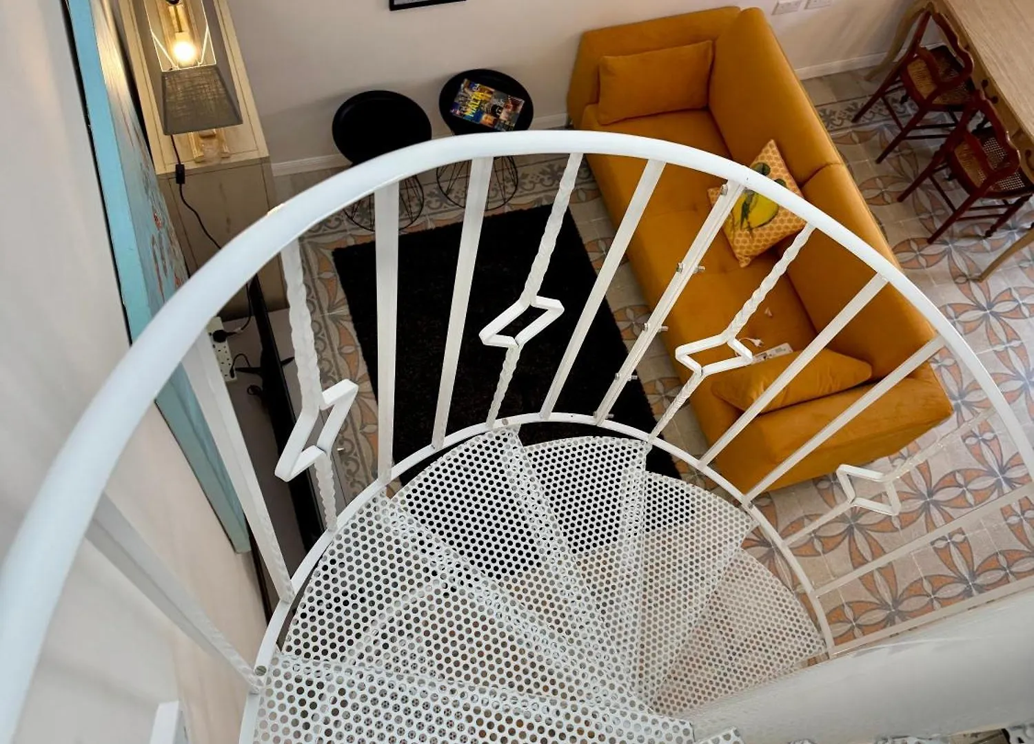 Stylish Boutique Duplex Apartment Home - Orange - 2 Double Bedrooms Hamrun