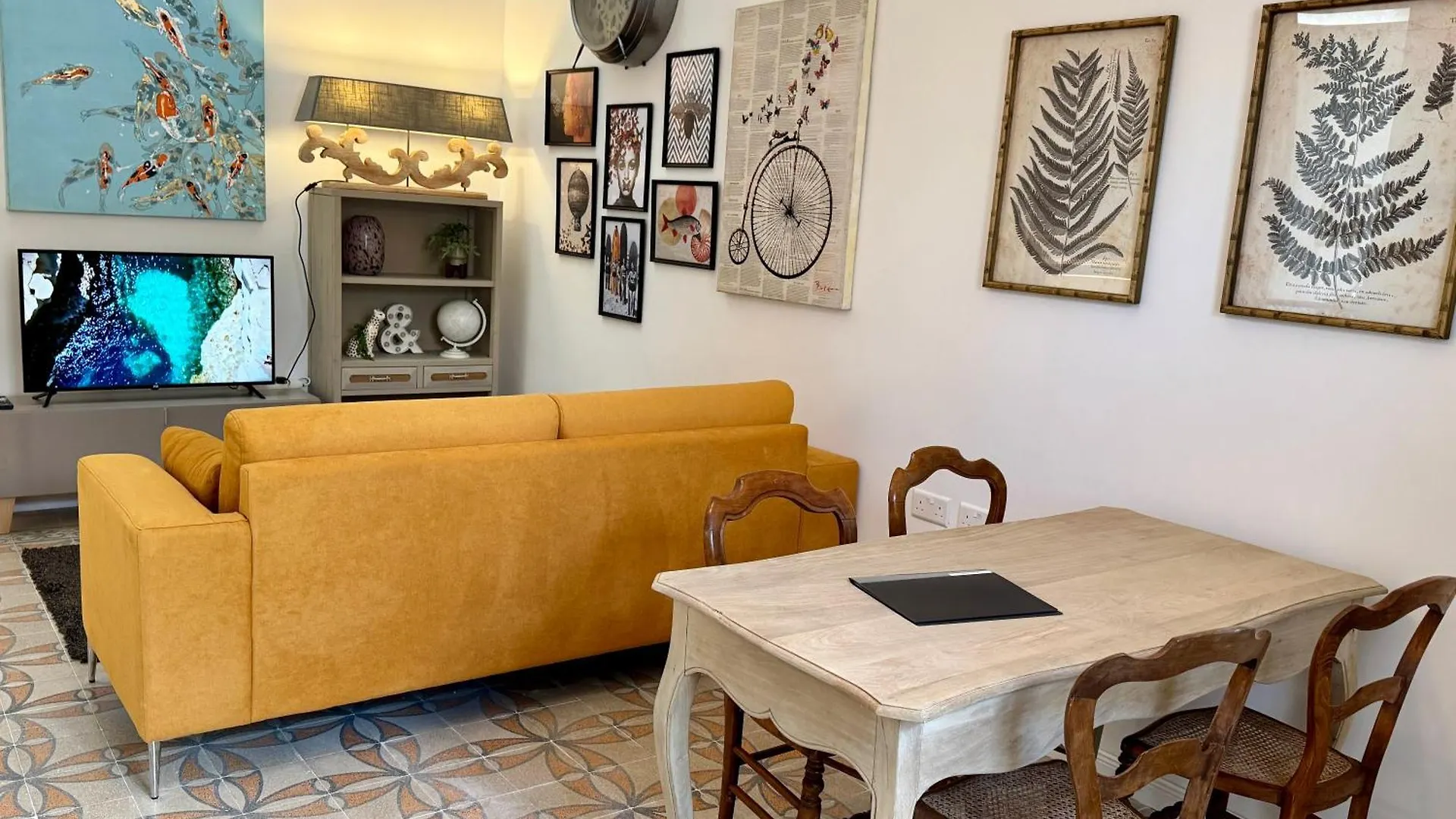 Stylish Boutique Duplex Apartment Home - Orange - 2 Double Bedrooms Hamrun