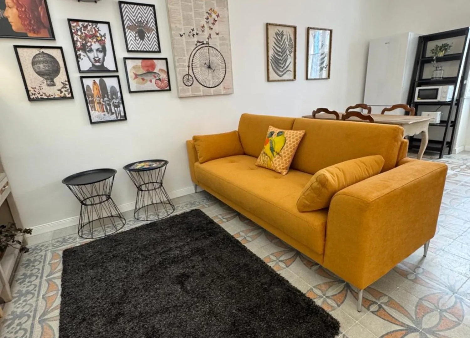 Stylish Boutique Duplex Apartment Home - Orange - 2 Double Bedrooms Hamrun