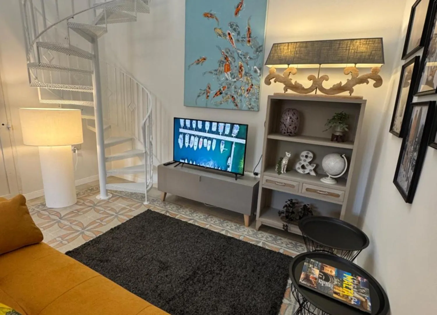 Stylish Boutique Duplex Apartment Home - Orange - 2 Double Bedrooms Hamrun Malta