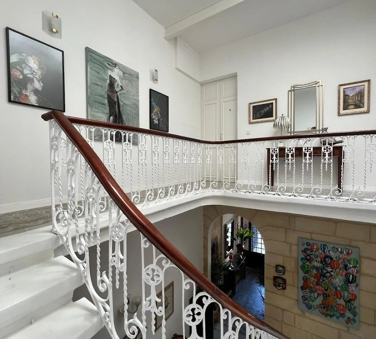 Stylish Boutique Duplex Apartment Home - Orange - 2 Double Bedrooms Hamrun